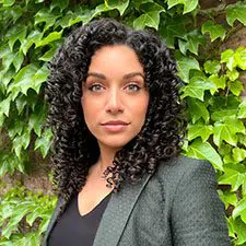 Victoria Alexander photo